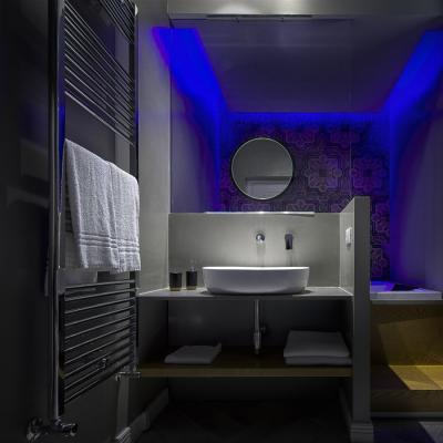 Romantic Suite 03